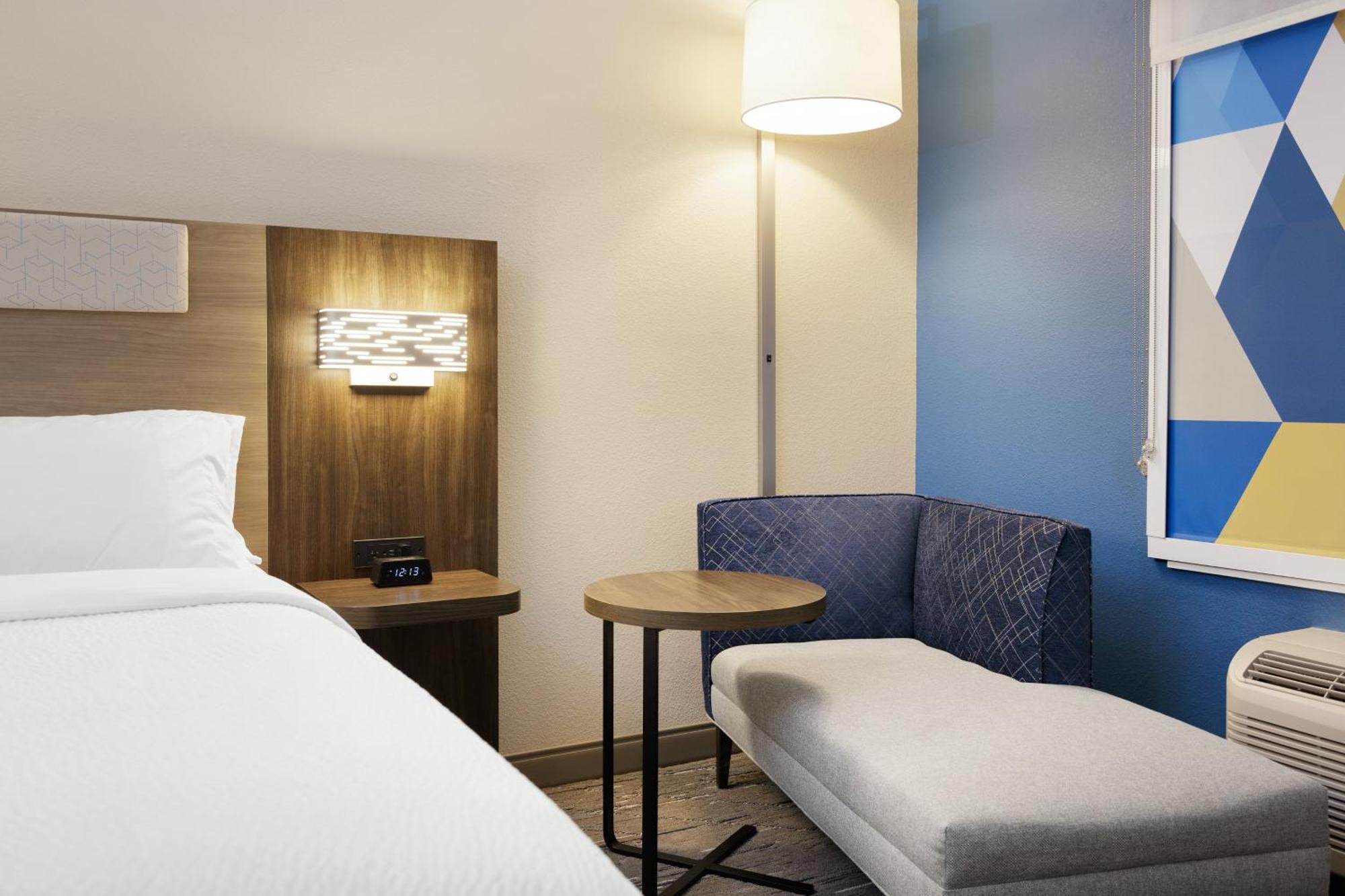 Holiday Inn Express & Suites Weatherford By Ihg Экстерьер фото