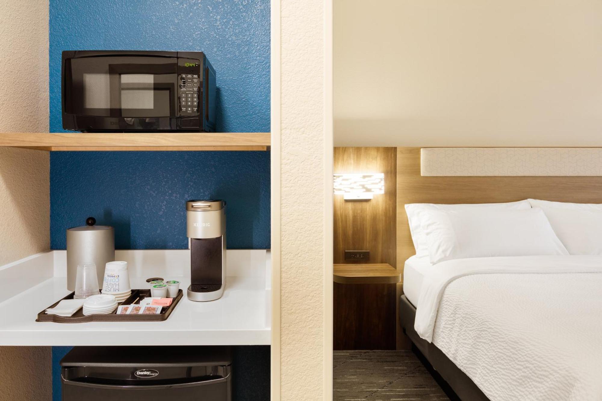 Holiday Inn Express & Suites Weatherford By Ihg Экстерьер фото